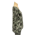 Load image into Gallery viewer, NB - V Neck Camouflage Print Top
