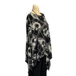 Load image into Gallery viewer, Saloos - Monochrome Floral Print Top

