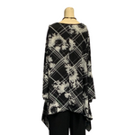 Load image into Gallery viewer, Saloos - Monochrome Floral Print Top
